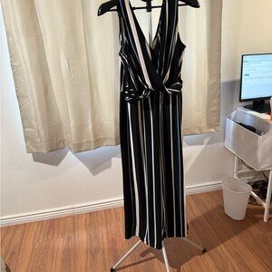 Candie's Monochrome Striped Outfit